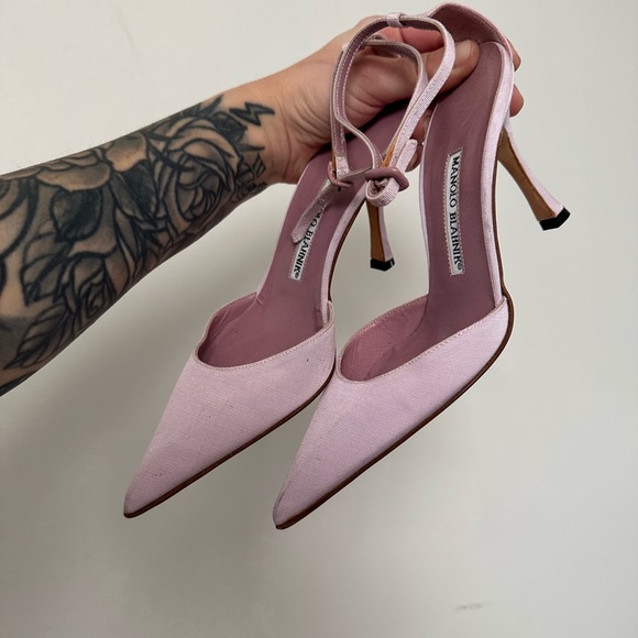 Manolo Blahnik Shoes - Pink Manolo Blahnik heels